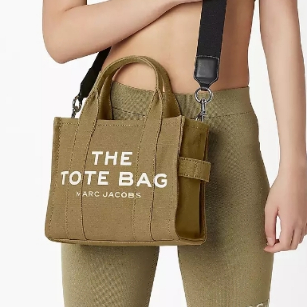 Marc jacobs the tote bag